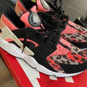 NIKE Air Huarache Run PA
